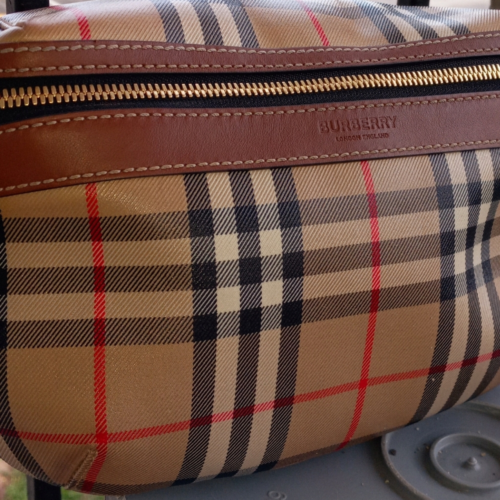 Burberry  waist bag